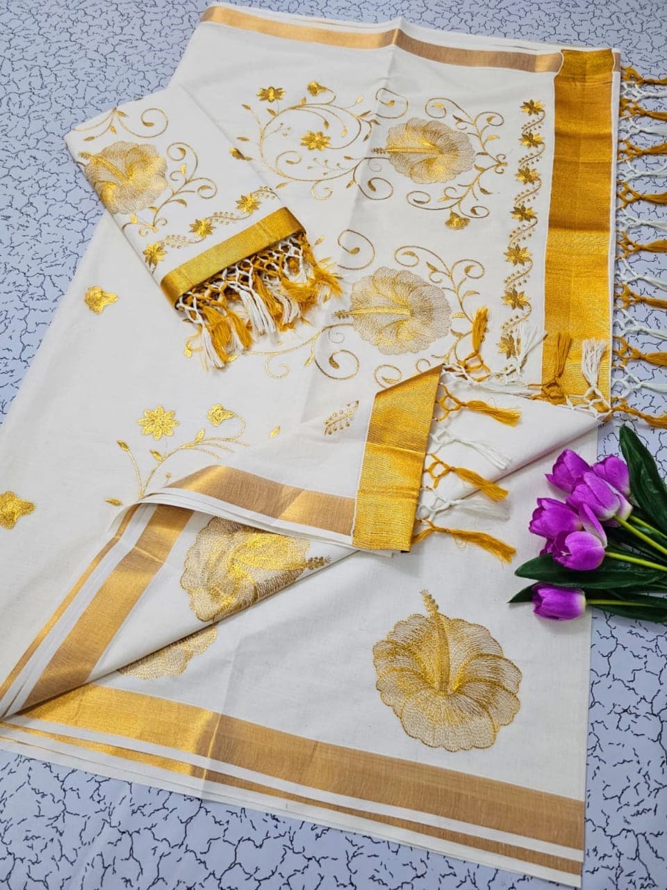 Kerala Onam Special Cotton Saree — Cotton fabric — Sarees — from Kerala — buy online India